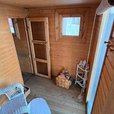 Traditional Finnish Lakeside Off-grid Island *