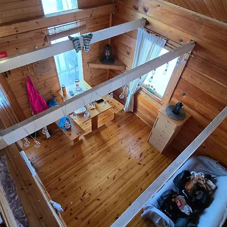 Traditional Finnish Lakeside Off-grid Island *